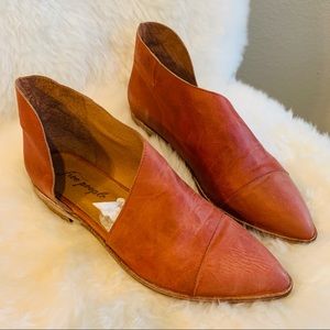 NIB Free People Flat Royale 39 8.5 Red/Brn Leather
